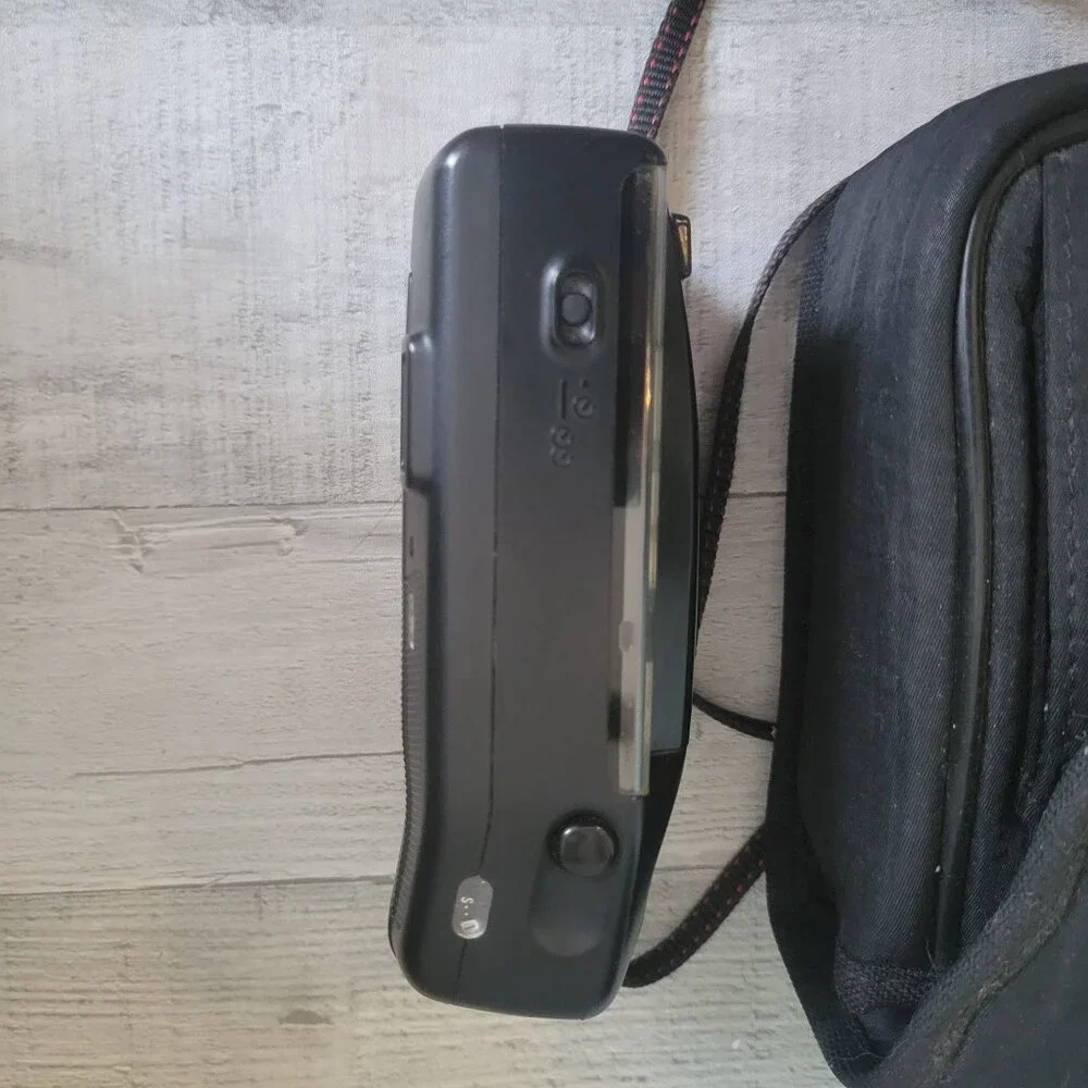 Nikon One Touch 100 35mm Film Camera With Nikon Case - - Black